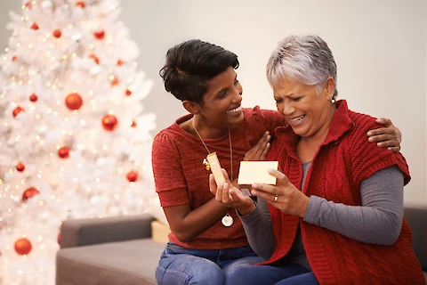 10 Amazing Christmas Gifts for the Elderly.