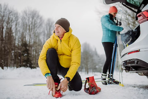 Six Tips for Seniors Enjoying Winter Sports