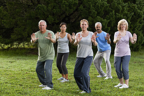 Tai Chi for Seniors: Benefits, Beginner Tips, and Resources