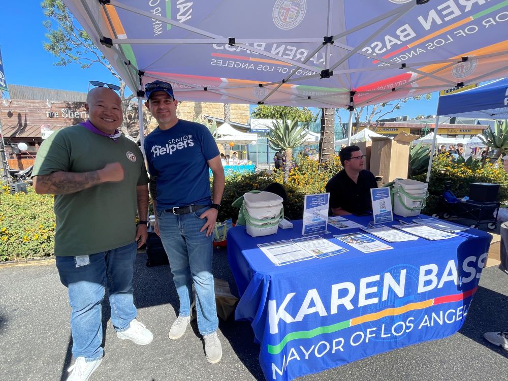 Exciting moments as owner, Slade Abisror, connects with representatives from Los Angeles Mayor Karen Bass’ Office! Together, we’re exploring ways to strengthen support for seniors in LA.